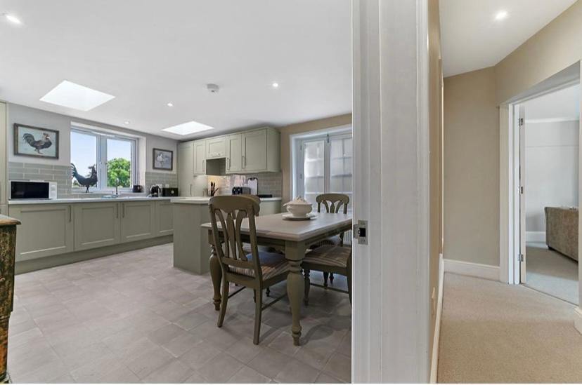 119 Northgate St - Delightful One Bedroom Apartment With Fantastic Living Space Bury St. Edmunds Buitenkant foto